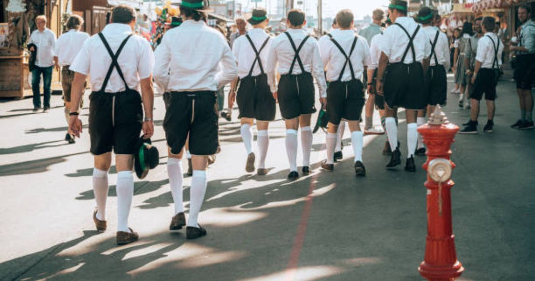 The Ultimate Oktoberfest Packing List: What to Bring to the Festival