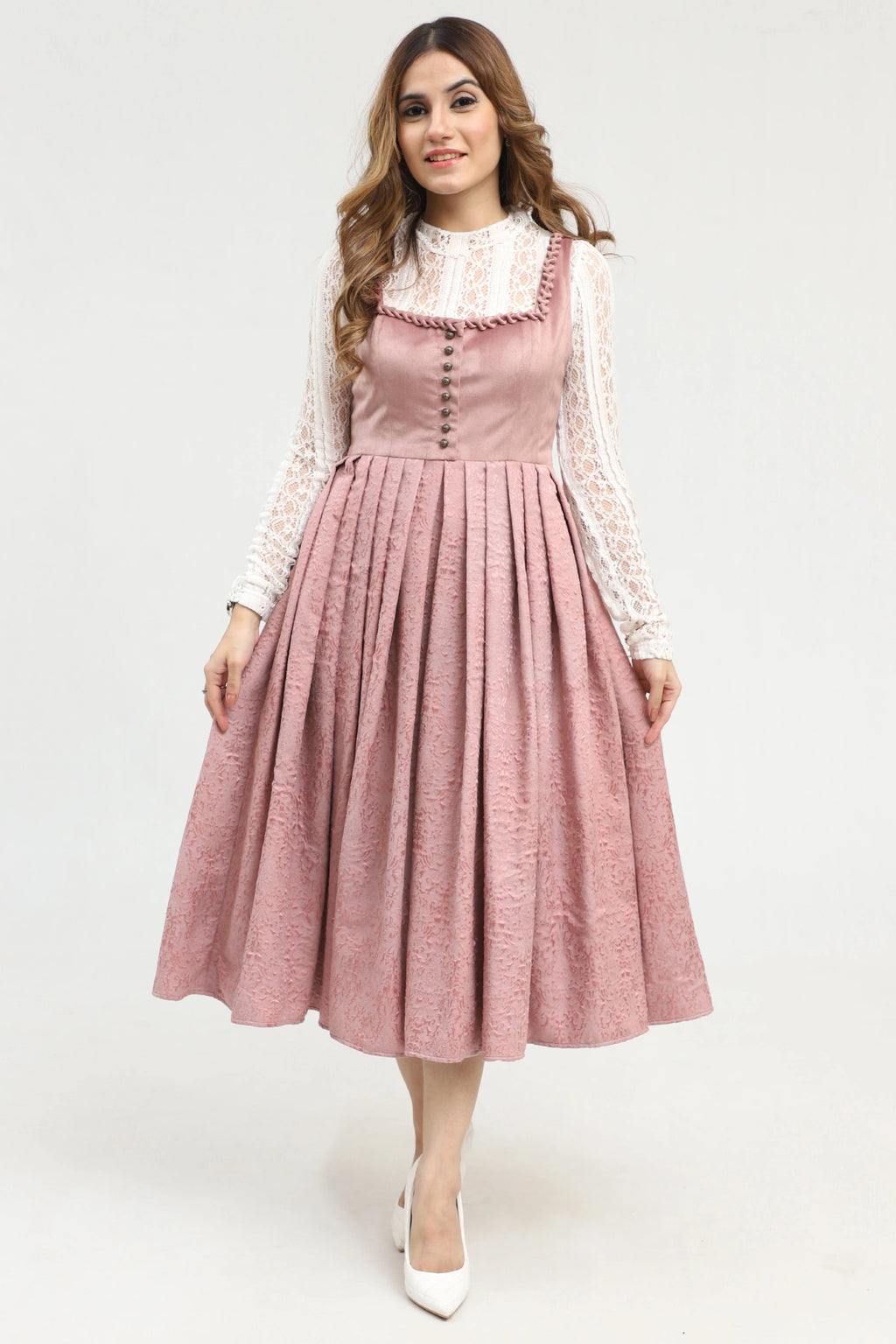 Lovely Light Purple Dirndl Timeless Bavarian Elegance