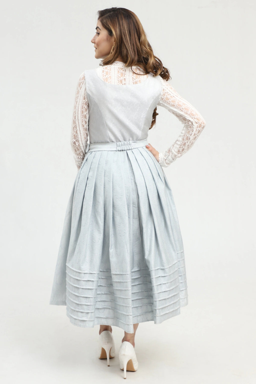 Timeless Bavarian Dirndl Attire in Light Blue