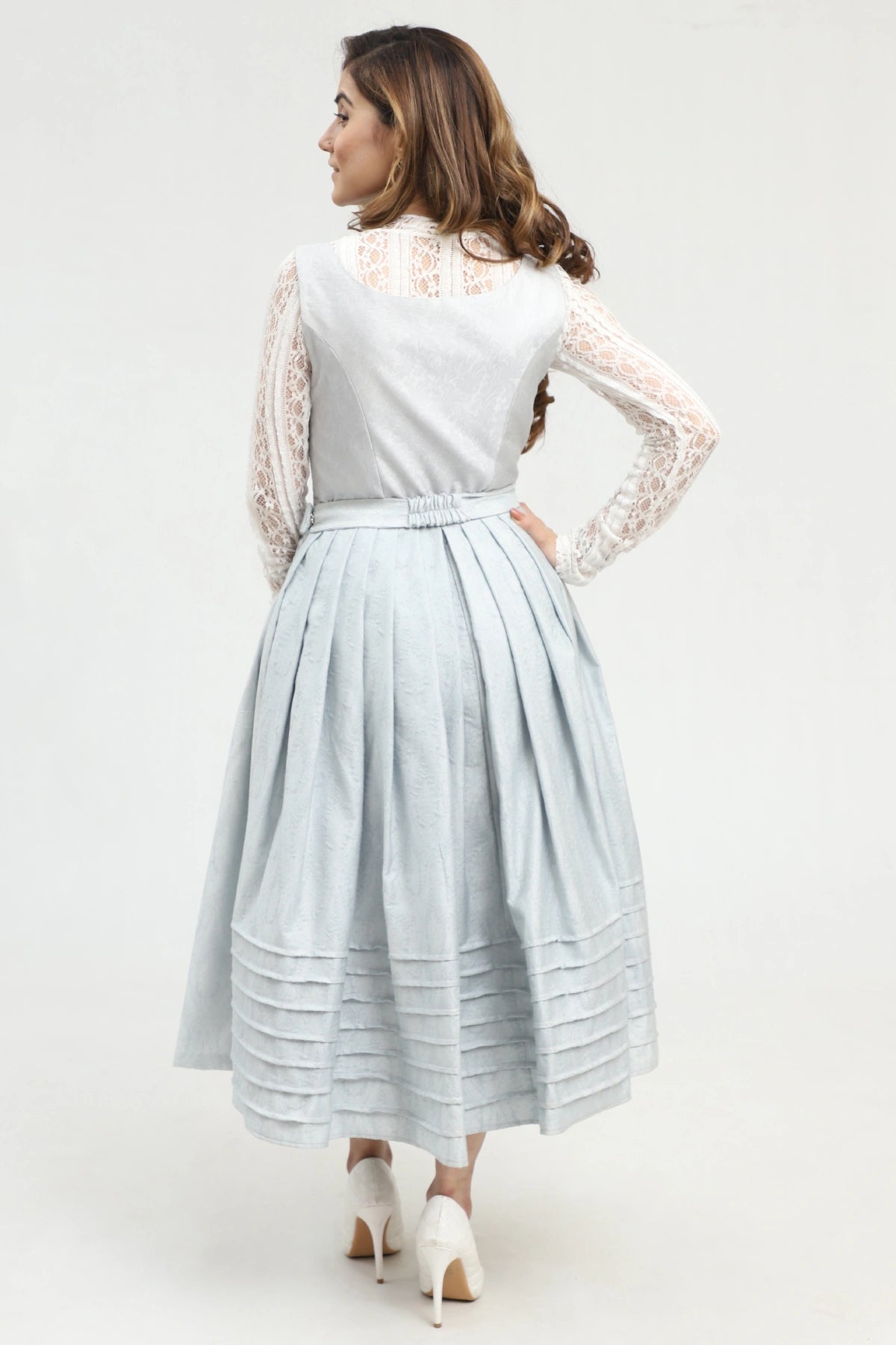 Timeless Bavarian Dirndl Attire in Light Blue