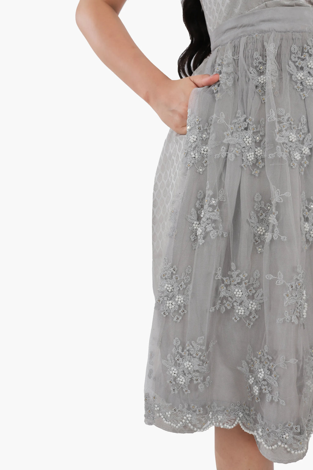 Timeless Bavarian Dirndl Attire Pearl Silver